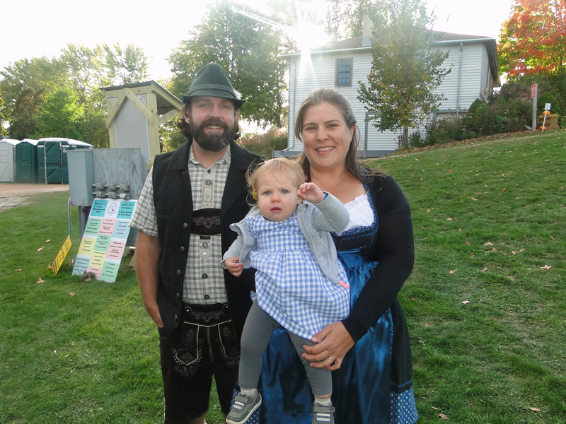 https://www.dundeemill.org/pictures/Oktoberfest2023/DSC07533.jpg