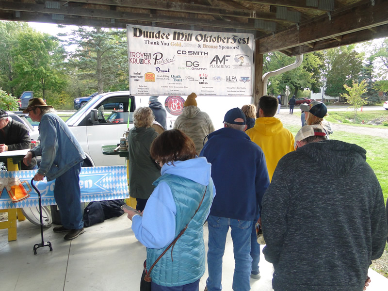 https://www.dundeemill.org/pictures/Oktoberfest2023/DSC07604.jpg