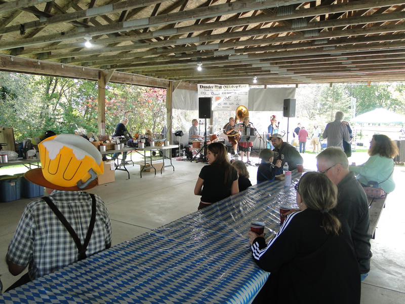 https://www.dundeemill.org/pictures/Oktoberfest2024/DSC07701.jpg