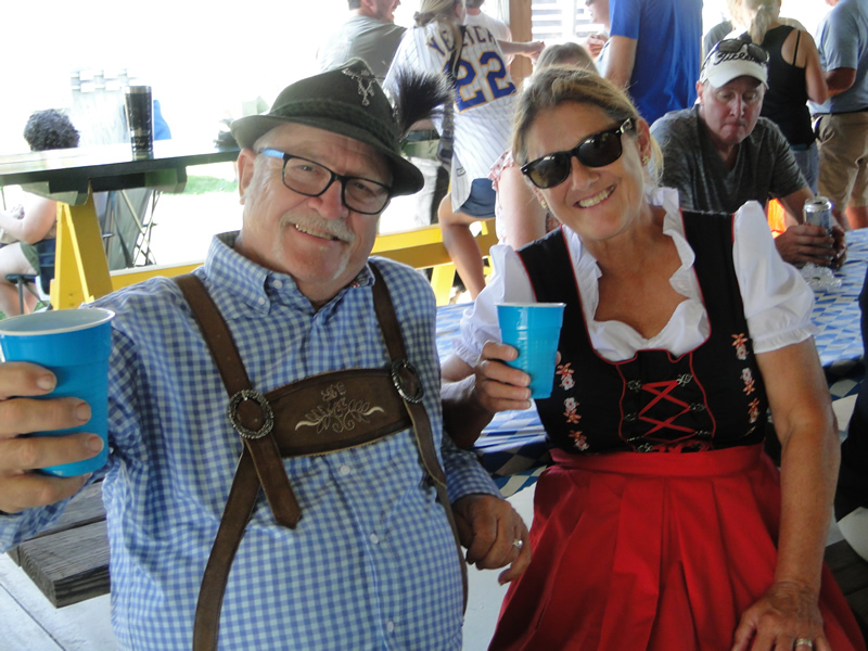 https://www.dundeemill.org/pictures/Oktoberfest2025/DSC08015.jpg