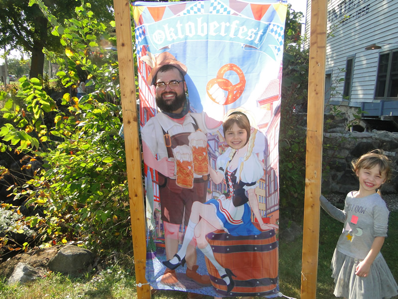 https://www.dundeemill.org/pictures/Oktoberfest2025/DSC08023.jpg