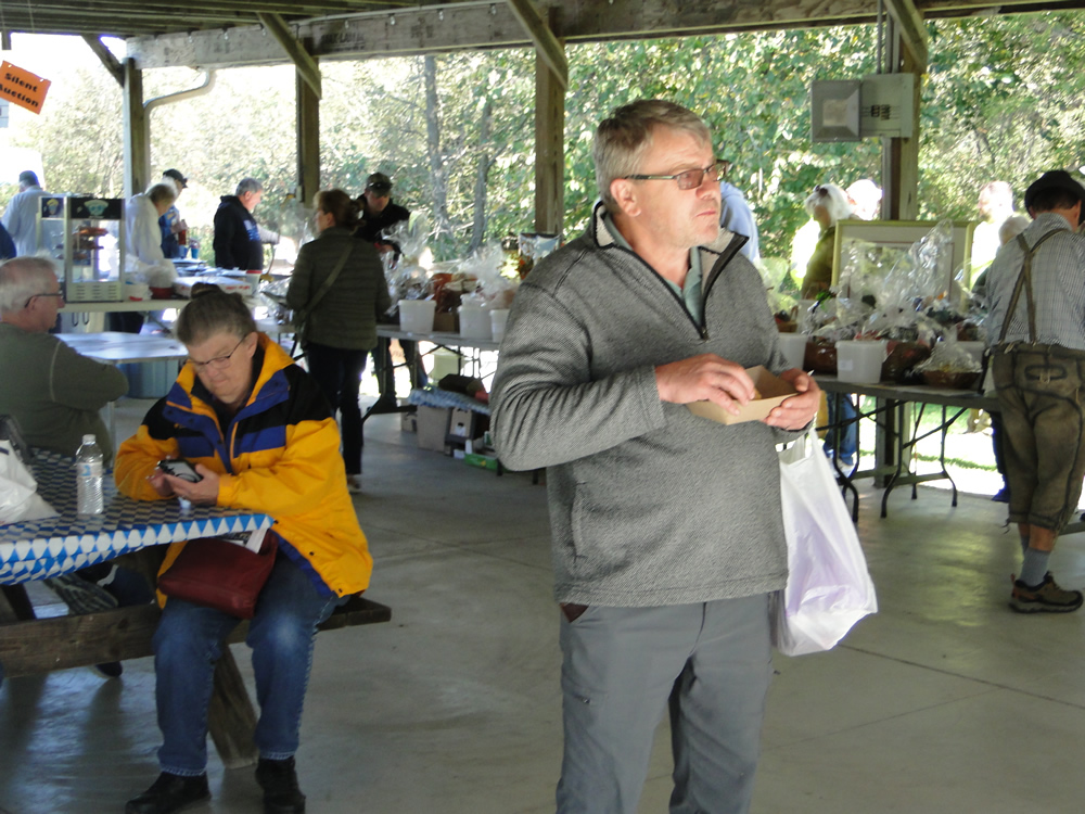 https://www.dundeemill.org/pictures/Oktoberfest2026/DSC08235.jpg