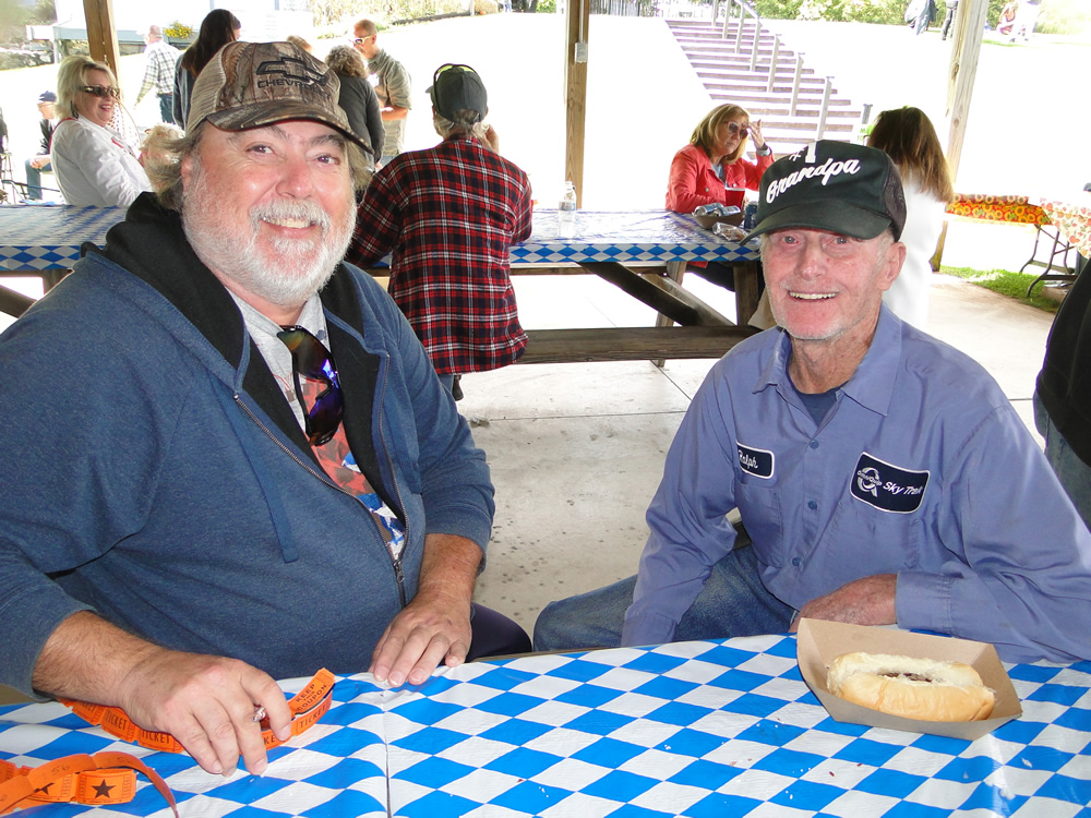 https://www.dundeemill.org/pictures/Oktoberfest2026/DSC08270.jpg