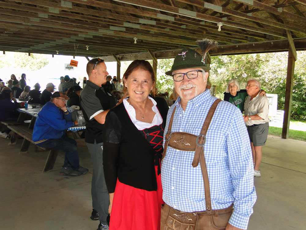 https://www.dundeemill.org/pictures/Oktoberfest2026/DSC08275.jpg